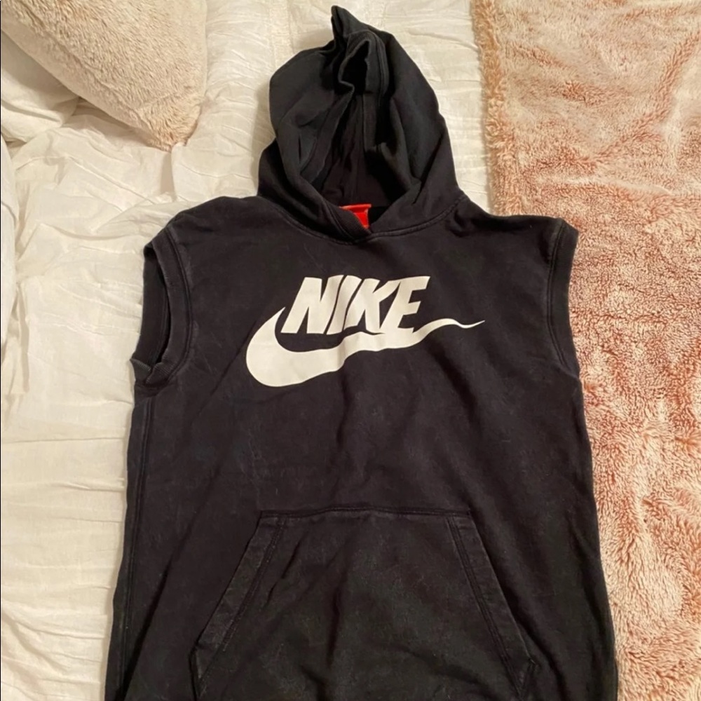 Nike Cut Off Hoodie